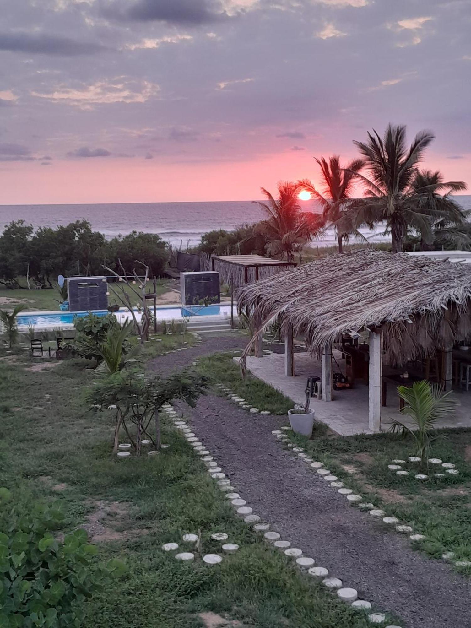 Tres Velas Surf Celestino Gazca Villasenor Eksteriør billede